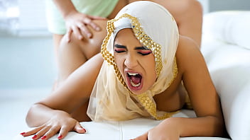 Coaxing My Hijab Gf for Boink Who's Not Permitted to Have Intercourse Because of Her Culture - Hijablust